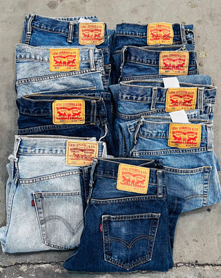 LEVIS MIXED CODE JEANS